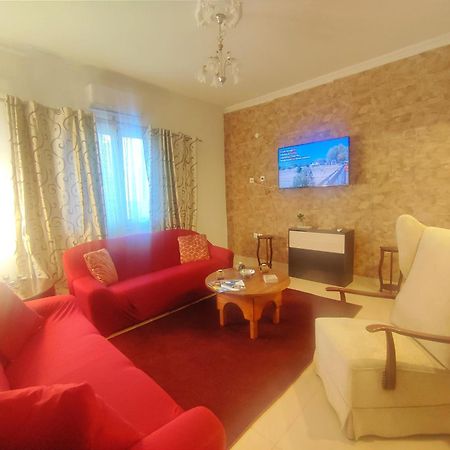 Corinth Precious Apartment מראה חיצוני תמונה