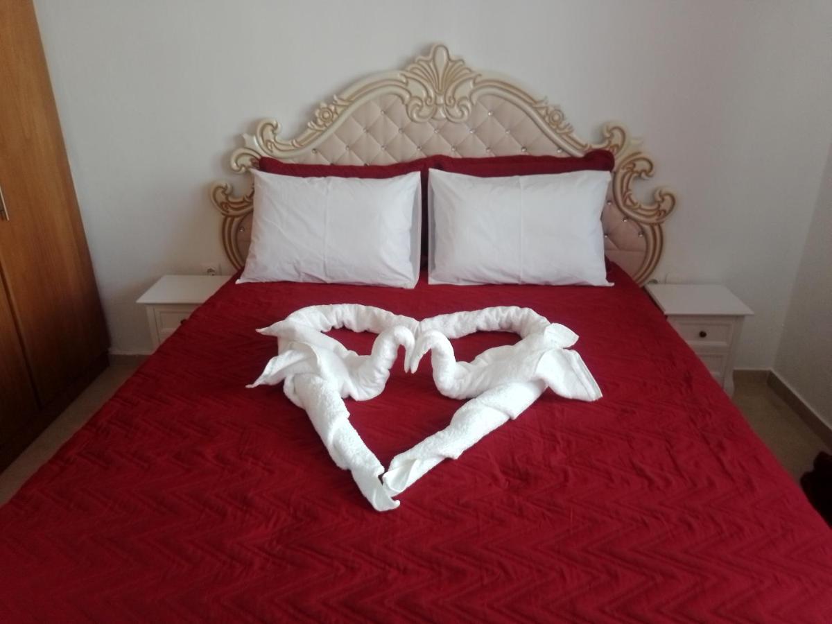Corinth Precious Apartment מראה חיצוני תמונה