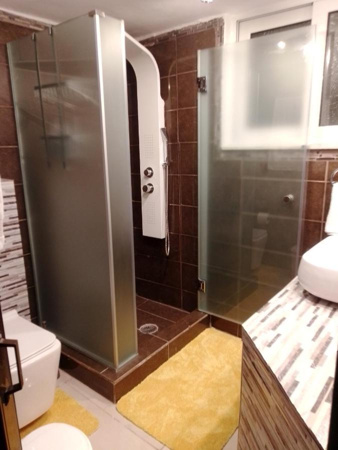 Corinth Precious Apartment מראה חיצוני תמונה