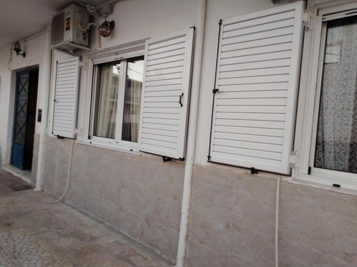 Corinth Precious Apartment מראה חיצוני תמונה
