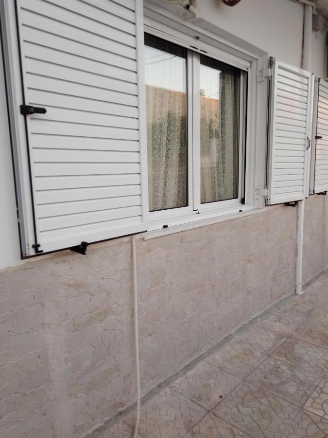 Corinth Precious Apartment מראה חיצוני תמונה