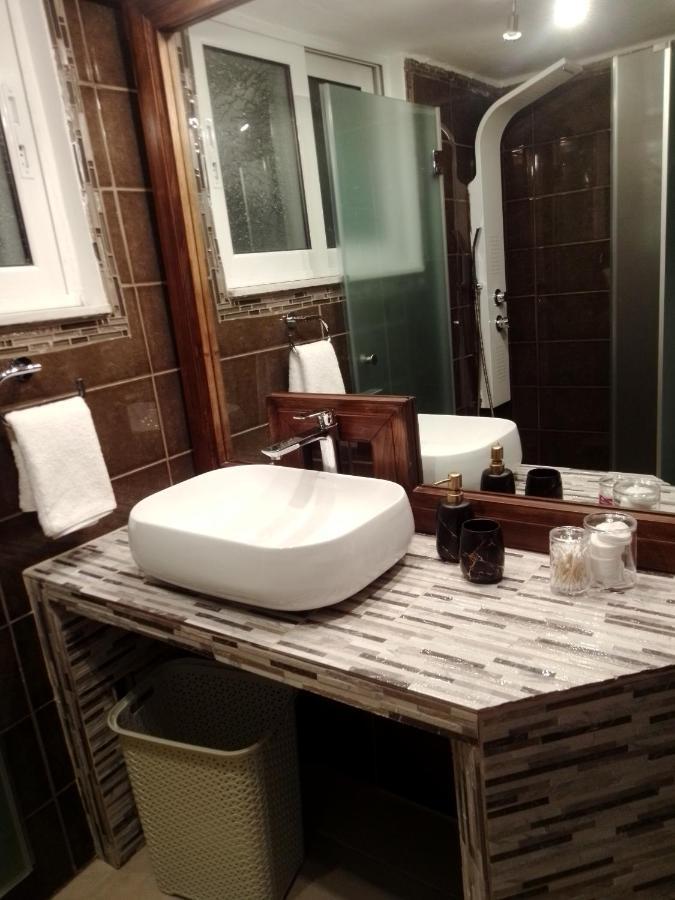 Corinth Precious Apartment מראה חיצוני תמונה