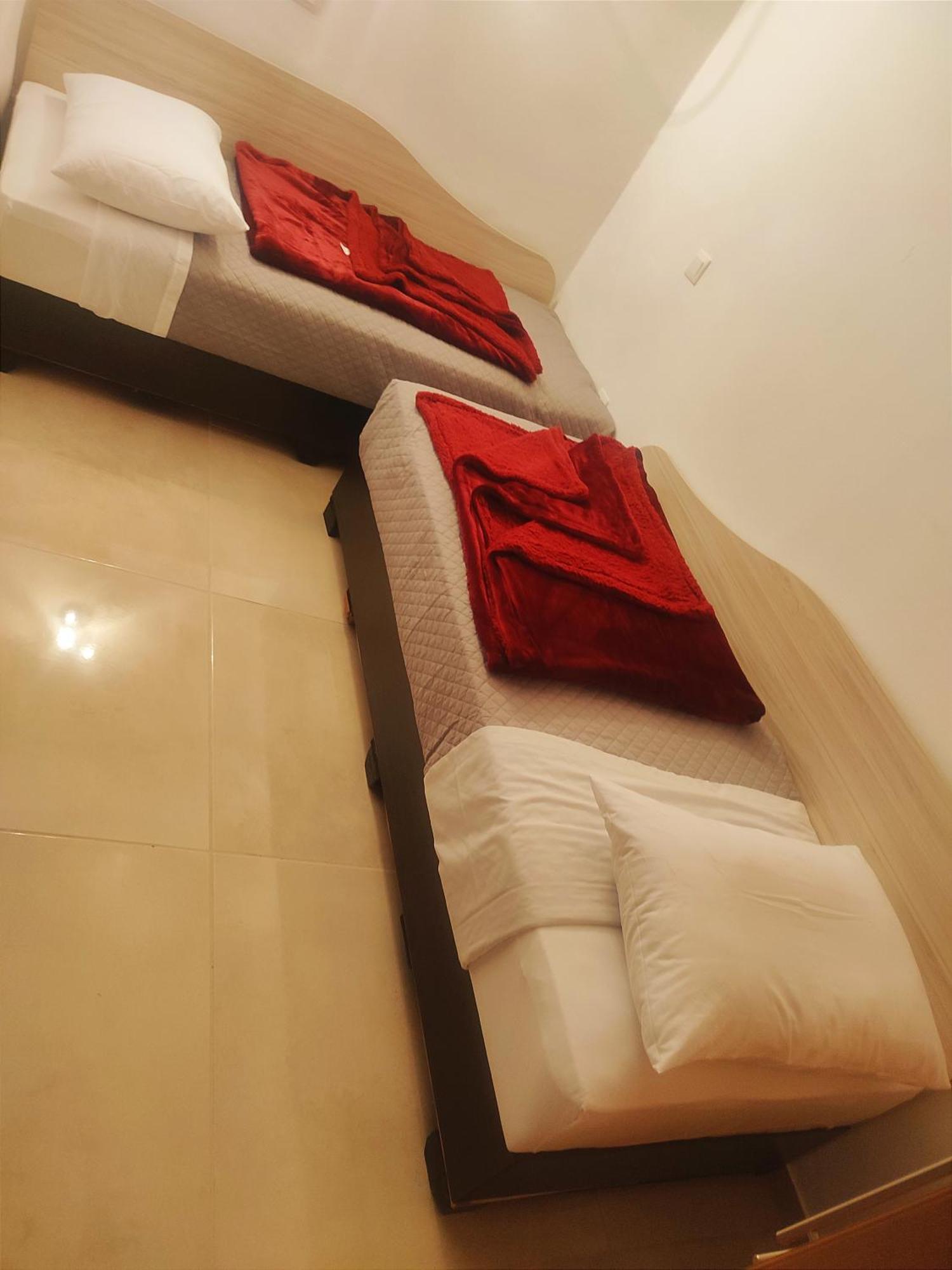 Corinth Precious Apartment מראה חיצוני תמונה