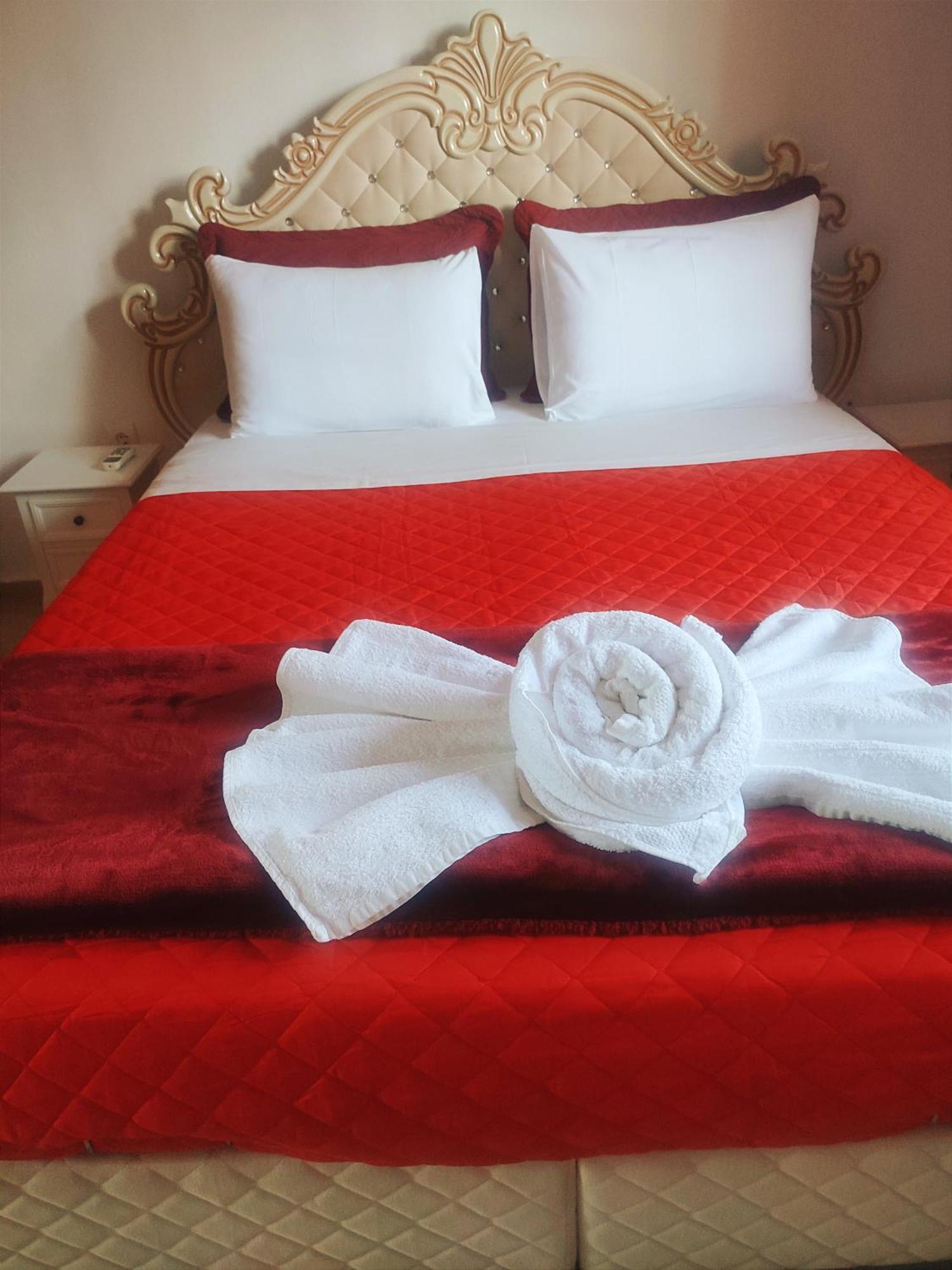 Corinth Precious Apartment מראה חיצוני תמונה
